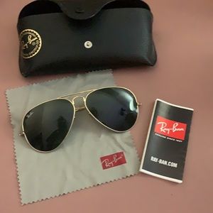 Aviator style ray bans